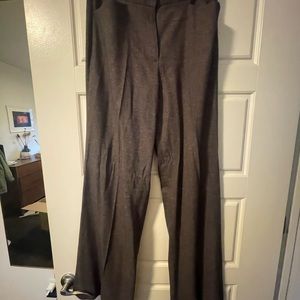 Tahari size 8 trouser brown new without tags great condition